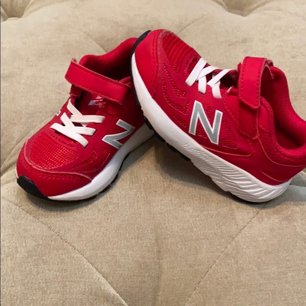 New Balance Athletic Running Sneaker Chili Red